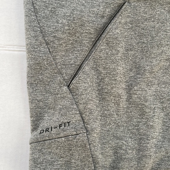 Nike Dri-Fit Hoodie!! - Picture 4 of 5